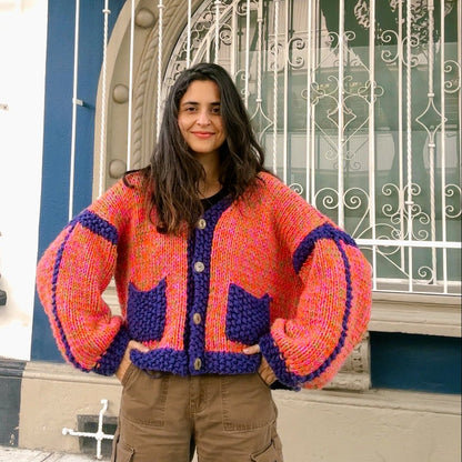 Oferta: 2 patrones con guías de colores y video clases (Pocket Cardigan + Candy Crush)